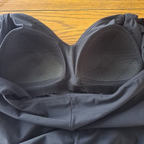 Land's End Women's Faux Wrap Shirred Ruched Front Black One PC Swimsuit Sz 16 - Picture 9 of 9